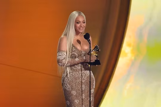 Grammy 2025: Kendrick Lamar và Beyoncé lên ngôi, ghi dấu lịch sử