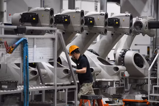 Trung Quốc biến nhà máy robot thành điểm du lịch công nghiệp