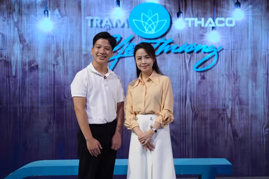 Chàng giảng viên liệt nửa người và hành trình không đầu hàng số phận