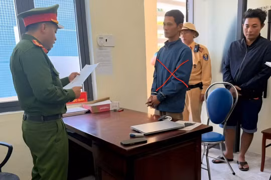 Khởi tố 2 giám đốc doanh nghiệp chỉ đạo khai thác khoáng sản trái phép