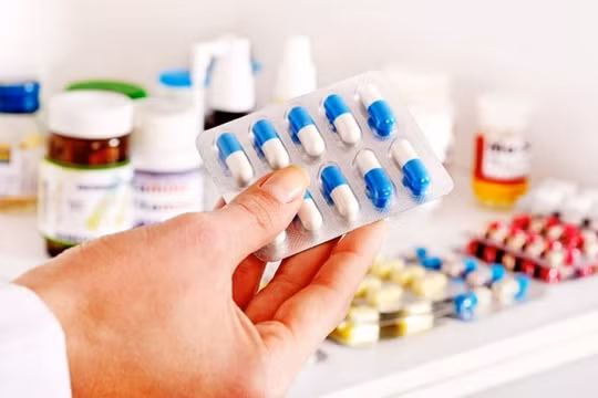 Phân cấp, phân quyền giải quyết thủ tục hành chính trong lĩnh vực dược