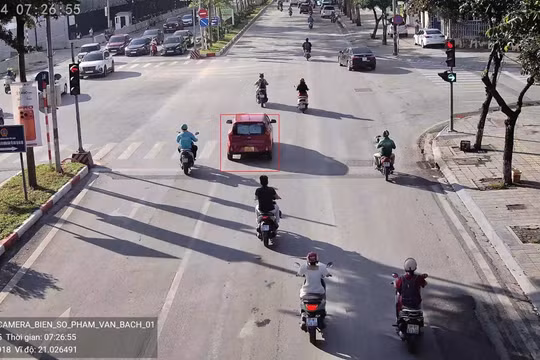 Gần 1.800 tài xế bị camera A.I 'bắt lỗi' trong nửa ngày ở Hà Nội
