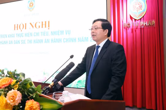 Siết chặt kỷ luật, kỷ cương và nâng cao đạo đức công vụ trong cơ quan thi hành án