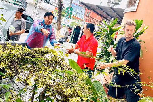 Hội Nhà báo Khánh Hoà: Nhịp cầu sẻ chia, hướng về bà con vùng lũ