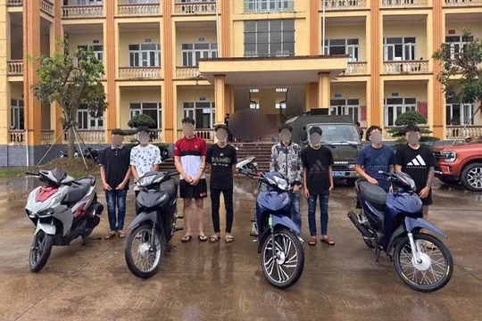 'Nhầm lẫn' đối thủ, nhóm thanh niên chèn ép xe khiến 3 người dân bị thương nặng