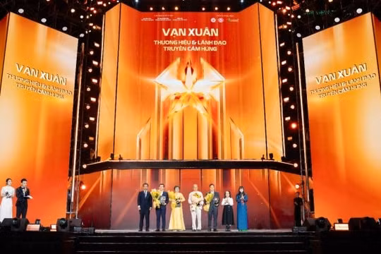 PNJ lập “cú đúp” tại giải thưởng Vạn Xuân Awards 2025