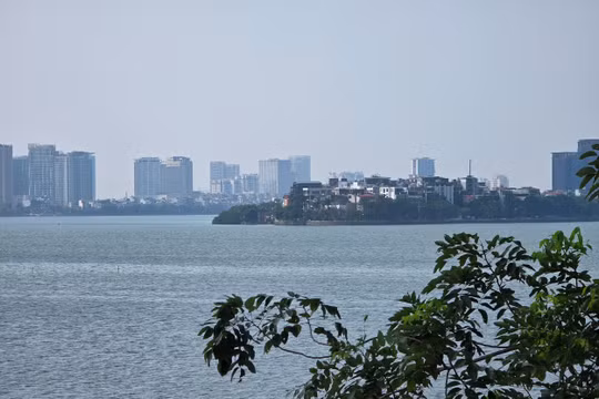 Đề xuất làm đảo xanh giữa Hồ Tây 'bất khả thi' vì sao?