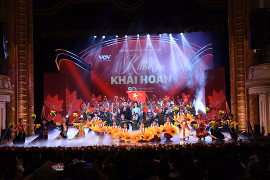Tự hào một Dân tộc: Khúc ca Khải hoàn qua 50 năm Thống nhất