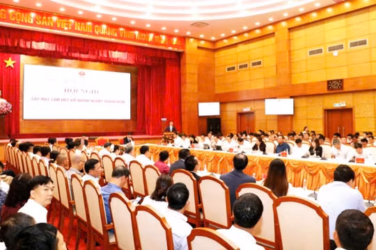 Quảng Ninh: Gặp mặt doanh nghiệp, doanh nhân, nhân Ngày Doanh nhân Việt Nam