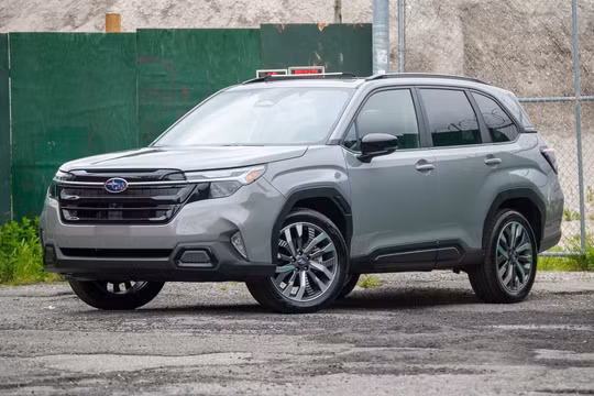 Subaru Forester 2025 sắp ra mắt khách Việt, giá có thể đến 1,5 tỷ đồng