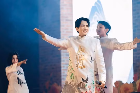 Đan Trường kỷ niệm 30 năm ca hát với live concert hoành tráng 'Dấu ấn thanh xuân'