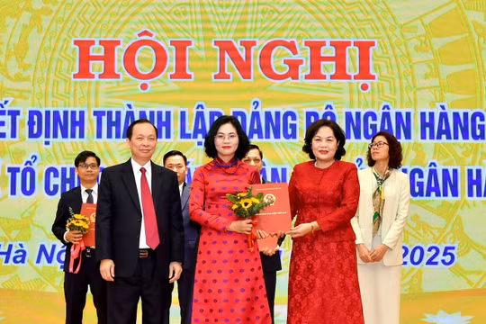 Bà Lê Thị Thuý Sen được bổ nhiệm giữ chức Tổng Biên tập Thời báo Ngân hàng 