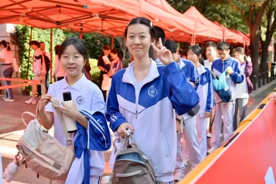 Nhiều công ty công nghệ Trung Quốc khóa AI để giúp tránh gian lận trong kỳ thi đại học