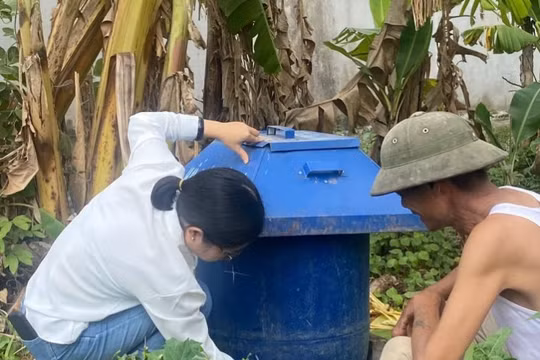 Phụ nữ Kỳ Sơn: Biến rác nhà thành "vàng nâu" cho ruộng vườn