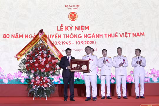 80 năm, ngành Thuế vững vàng trong vai trò trụ cột ngân sách quốc gia