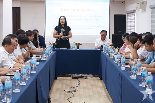 Hơn 40 nhà báo tham gia bồi dưỡng kiến thức AI trong kỷ nguyên số