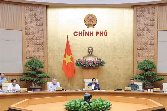 Thủ tướng Phạm Minh Chính: Loại bỏ tình trạng cấp trên 'hợp thức hóa' cho cấp dưới