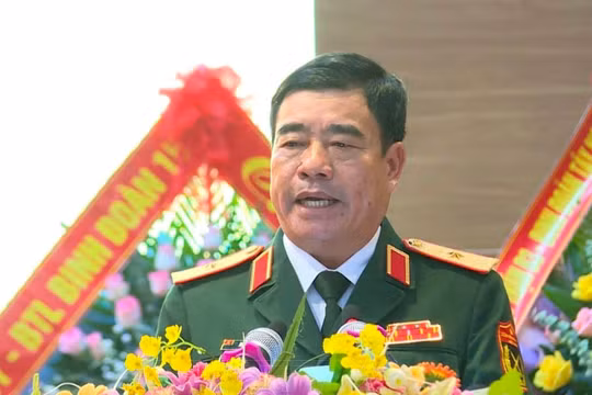 Thủ tướng điều động, bổ nhiệm 4 Thiếu tướng, 6 Đại tá quân đội giữ chức vụ mới