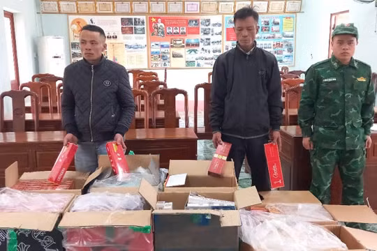 Quảng Ninh: Bắt giữ 2 đối tượng vận chuyển trái phép hơn 3.500 bao thuốc lá điếu nhập lậu