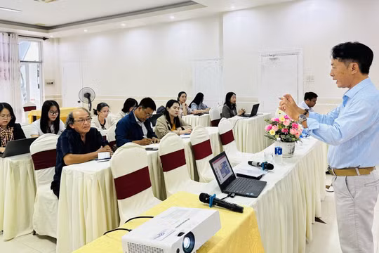 Hội Nhà báo Phú Yên tập huấn kỹ năng biên tập, rút tít báo chí