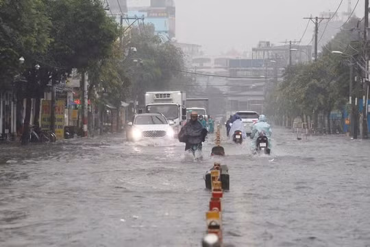 Dự báo thời tiết ngày 2/4: TP HCM và Nam Bộ tiếp tục có mưa lớn cục bộ