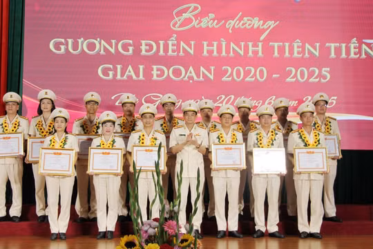 Công an tỉnh Bắc Giang biểu dương 80 điển hình tiên tiến trong phong trào thi đua vì an ninh Tổ quốc