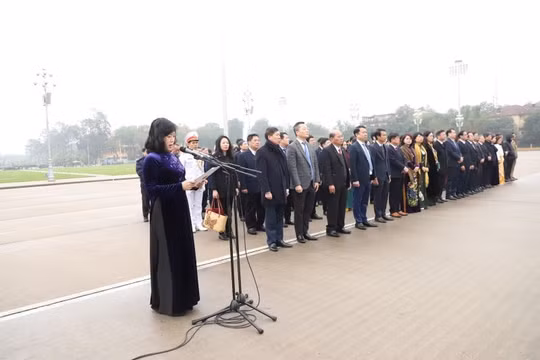 Ngành Y tế báo công dâng Bác