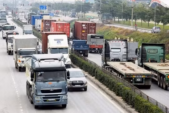 Điều chỉnh thời gian lái xe lên 70 giờ/tuần sẽ gỡ vướng cho các DN vận tải đường dài