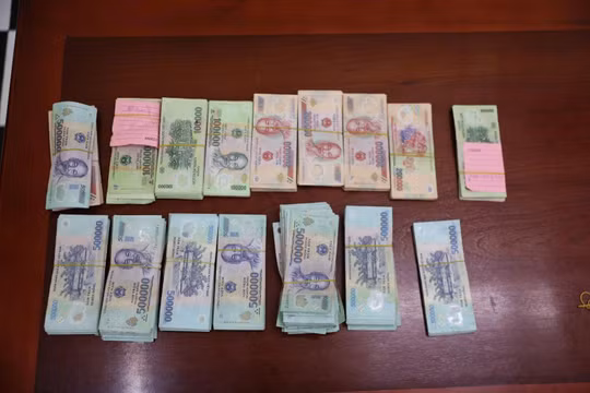 Phá sới bạc "boong-ke" trong trang trại tại Hưng Yên