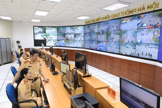 Hà Nội: Xử phạt 131 phương tiện vi phạm qua camera giám sát
