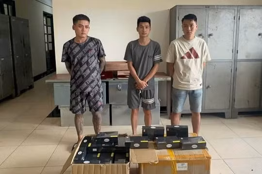 Khởi tố nhóm đối tượng trộm máy tính tại Cảng hàng không quốc tế Nội Bài