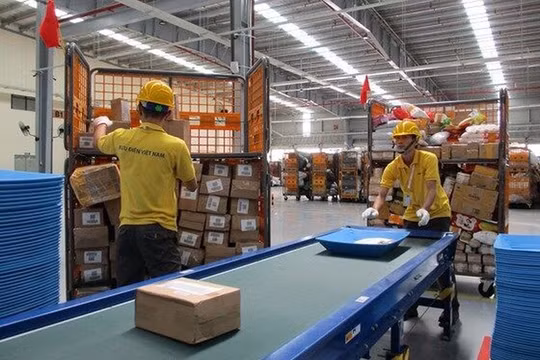 Hà Nội siết chặt công tác vận chuyển tài liệu bí mật nhà nước qua dịch vụ bưu chính