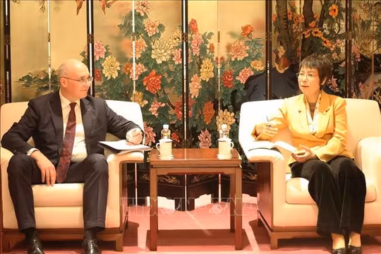 TTXVN và Hãng thông tấn TASS bàn giải pháp nâng cao hiệu quả phối hợp truyền thông