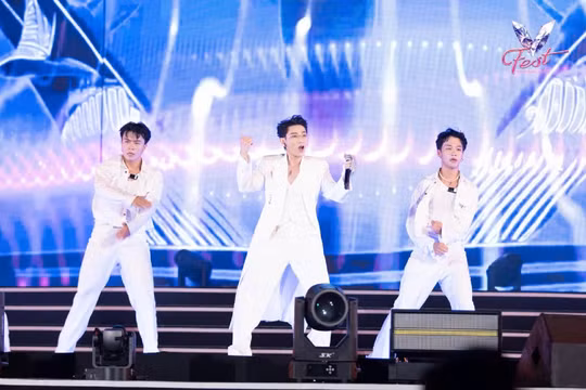 Dàn sao Việt khuấy động không khí tại 'V Fest - Thanh xuân rực rỡ'