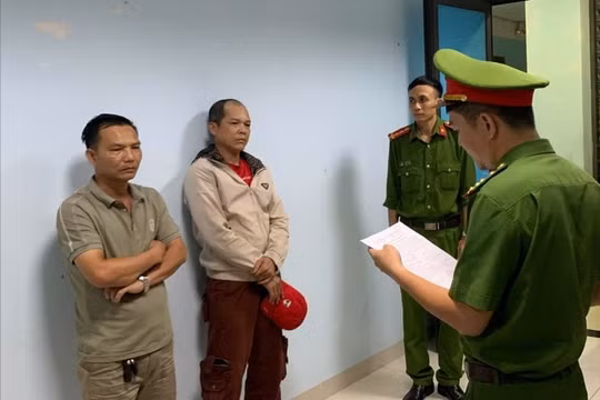 Gia Lai: Khởi tố 2 đối tượng chặn đầu xe, đe dọa lực lượng CSGT