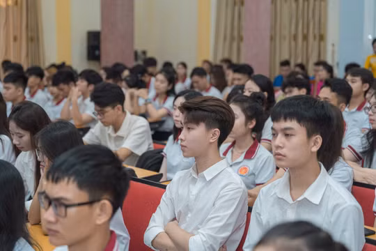 Giáo viên không được xâm hại, công khai thông tin của người học