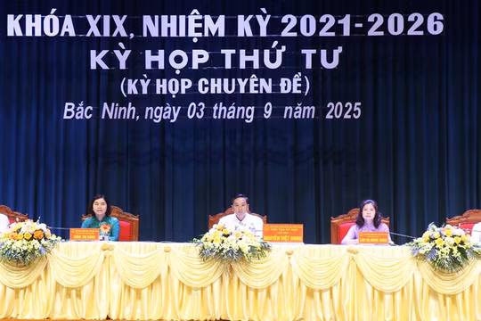 Bắc Ninh: Thông qua 5 nghị quyết quan trọng tại Kỳ họp chuyên đề