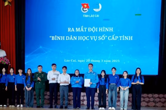 Lào Cai ra mắt đội hình “Bình dân học vụ số” của giới trẻ