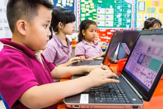 Bộ Y tế yêu cầu siết chặt bảo vệ trẻ em trên môi trường mạng
