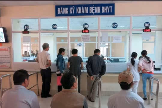 Từ ngày 1/7, nhiều người được hưởng 100% bảo hiểm y tế, kể cả khi khám chữa bệnh trái tuyến
