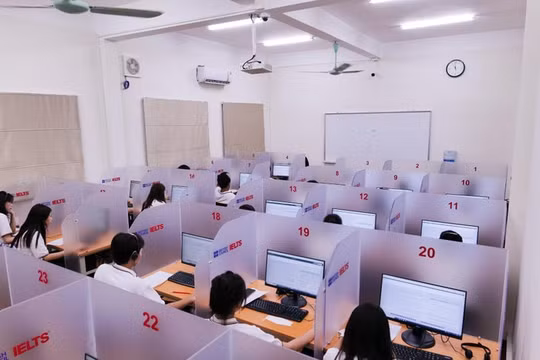 Hơn 63.000 bài thi IELTS bị điều chỉnh điểm do sự cố kỹ thuật