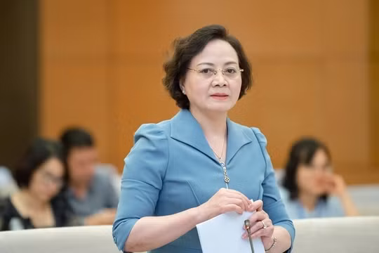 Báo cáo Bộ Chính trị về chế độ, chính sách, tiền lương của cán bộ, công chức, viên chức