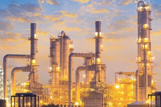 EU đóng băng siêu nhà máy lọc dầu của Ấn Độ do liên quan đến Rosneft