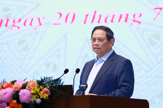 Đãi ngộ đặc biệt để thu hút ít nhất 100 chuyên gia khoa học công nghệ hàng đầu về nước làm việc