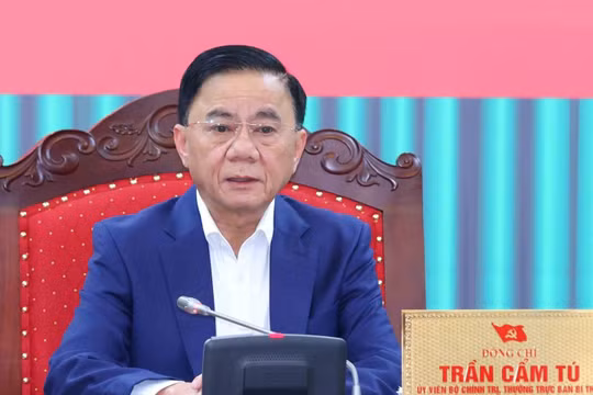 Bộ Chính trị ban hành Quy định về bảo vệ người đấu tranh chống tham nhũng, lãng phí, tiêu cực