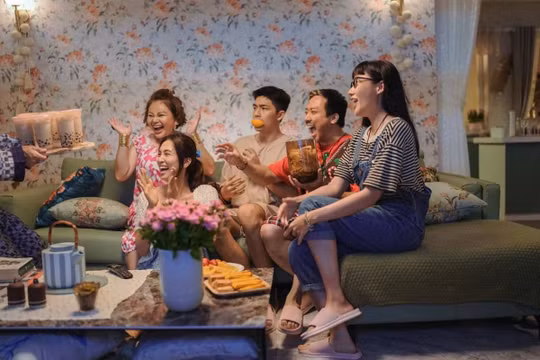 Bộ tứ báo thủ của Trấn Thành vượt mốc doanh thu 300 tỷ đồng