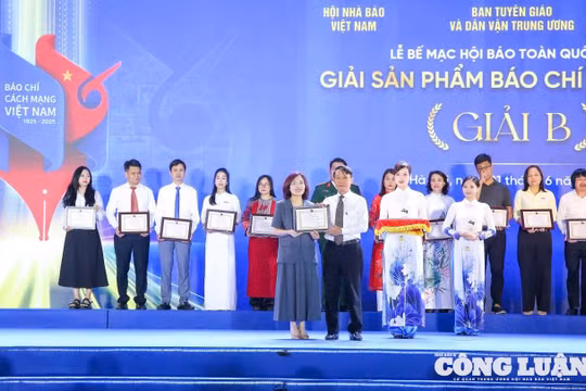 Hội Báo toàn quốc 2025: Trao nhiều giải thưởng vinh danh các hoạt động ấn tượng