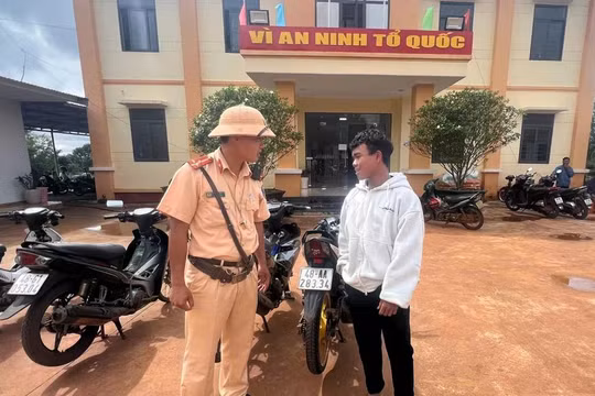 Nhóm 'quái xế' đua xe trái phép, quay clip đăng lên Tiktok bị tóm gọn