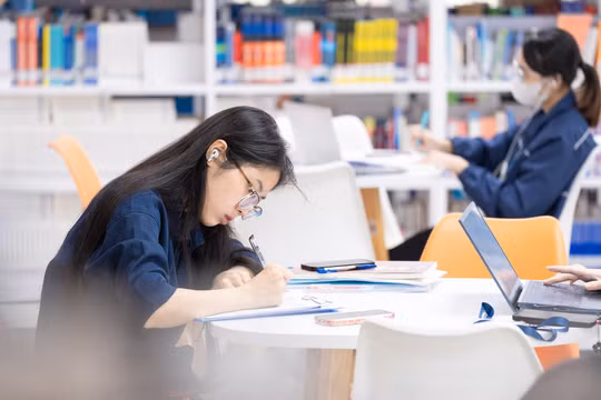 Bộ GD&ĐT yêu cầu công bố phương thức tuyển sinh 2026 ngay trong tháng 10