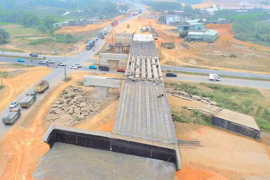 Xử lý dứt điểm vướng mắc về đền bù, tái định cư của 4 dự án quan trọng thuộc tuyến cao tốc Bắc-Nam